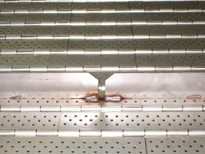 Plate Link Conveyor Belts with Flights